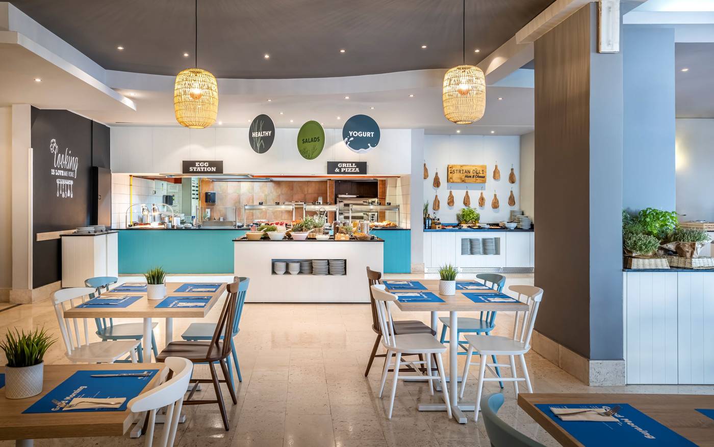 Sunny-Rabac-by-Valamar-Restaurant-20