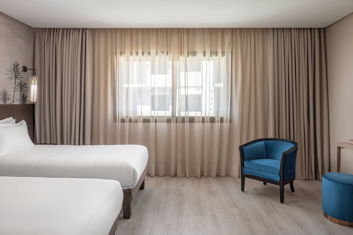 Hotel-Opera-Plaza-Room-16