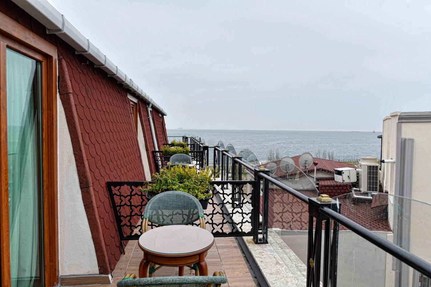 GLK-Premier-Sea-Mansion-Suites---Spa-Room-2