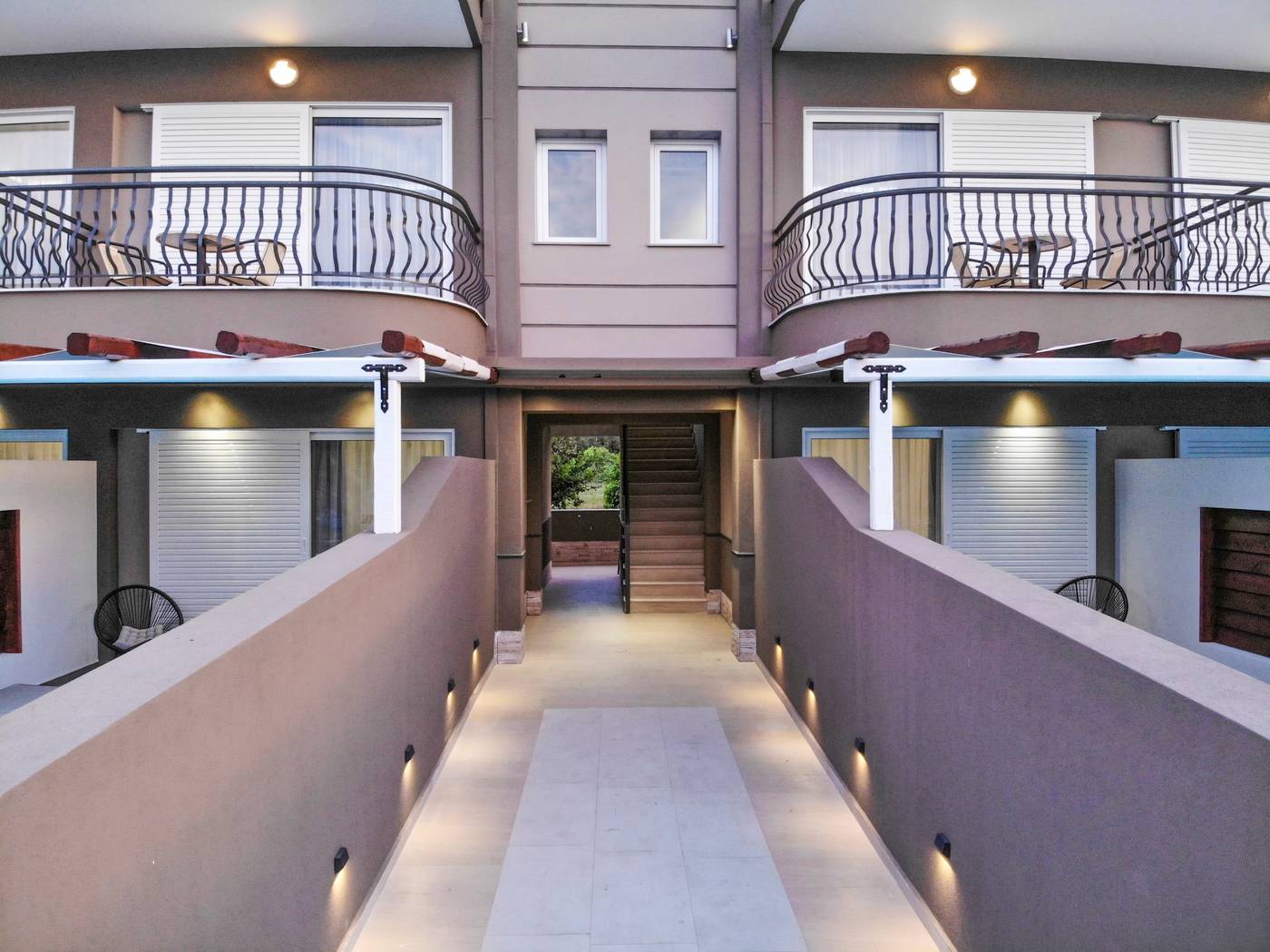 Royal-Hotel-General-view-64