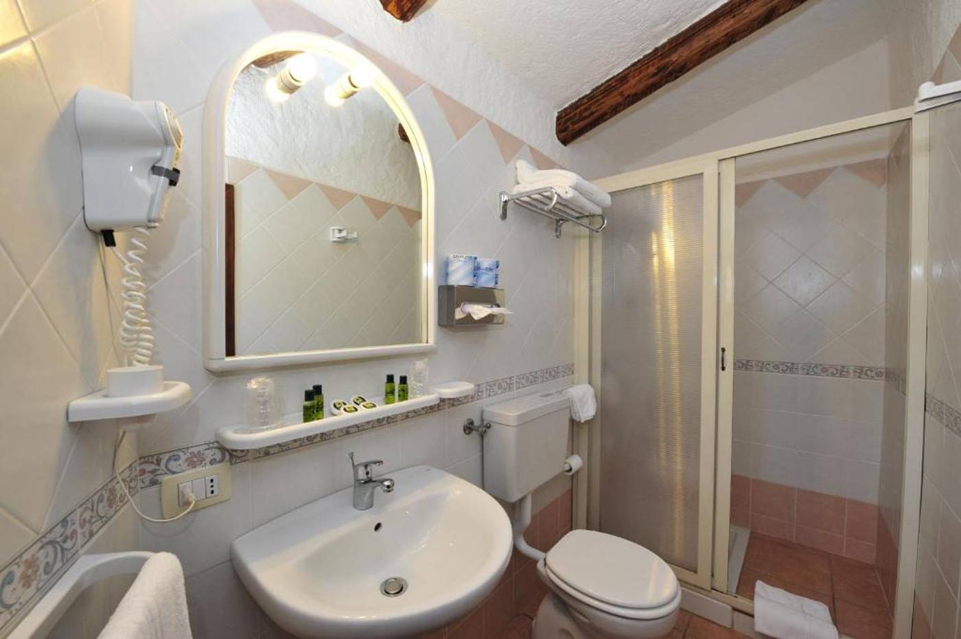 Hotel-L-Esagono-Room-13