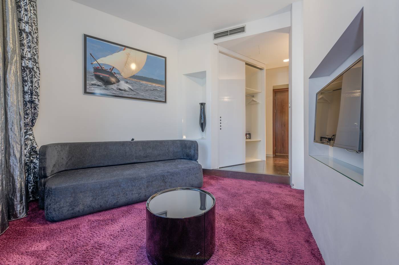 Starlight-Luxury-Rooms-Room-25