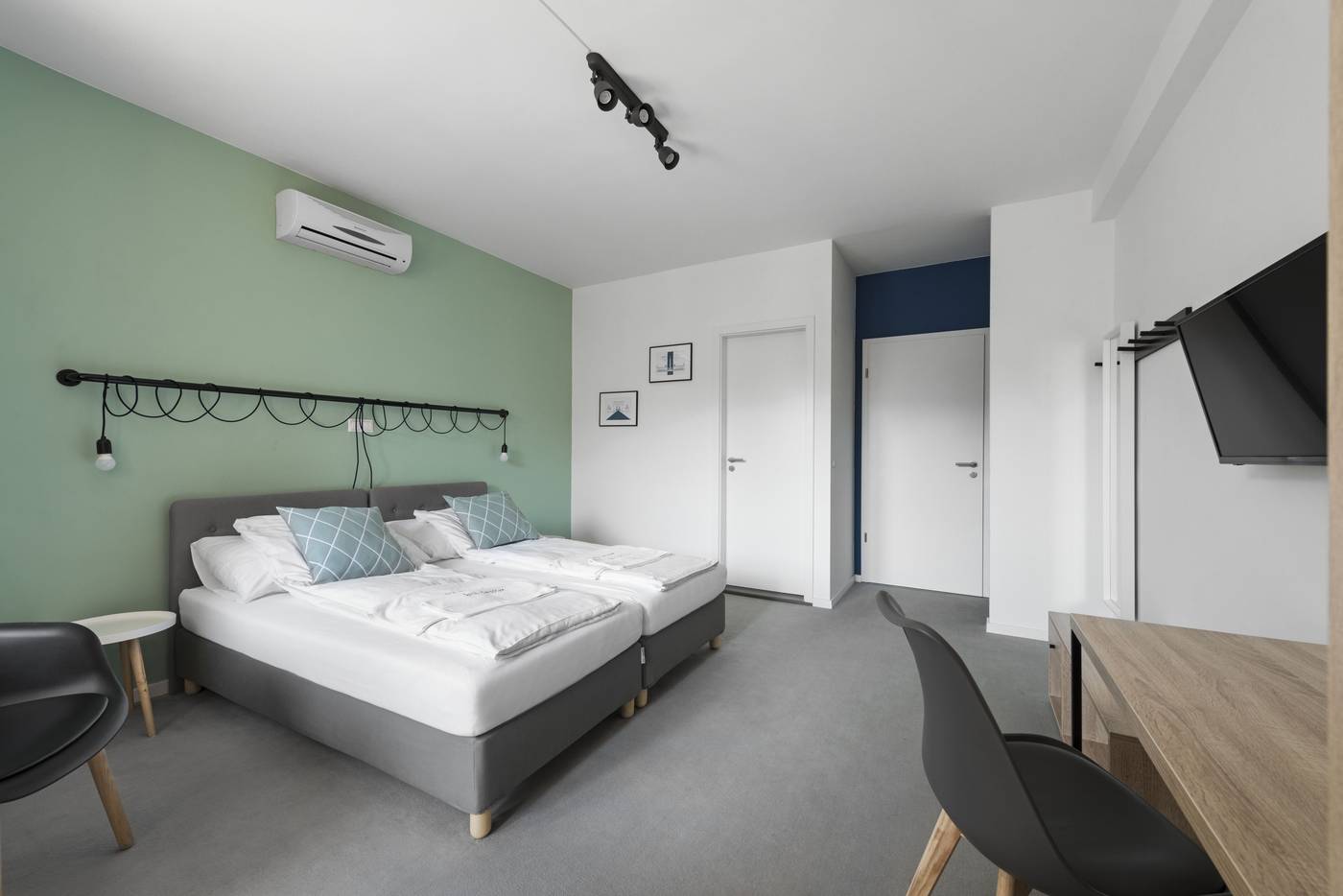 Hotel-Chesscom-Room-4