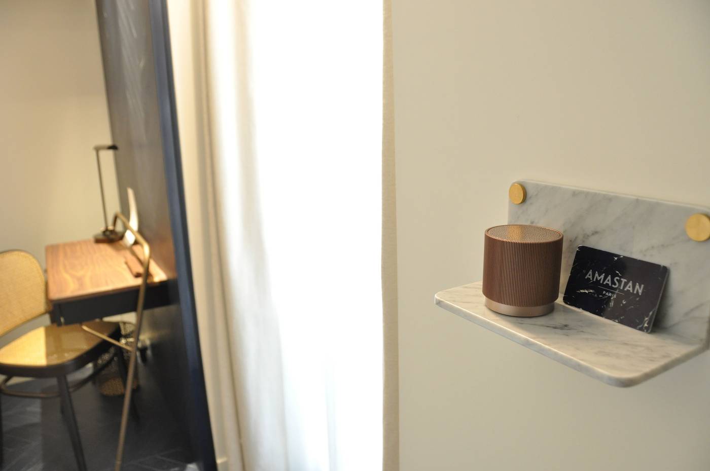 Amastan-Paris-Room-19