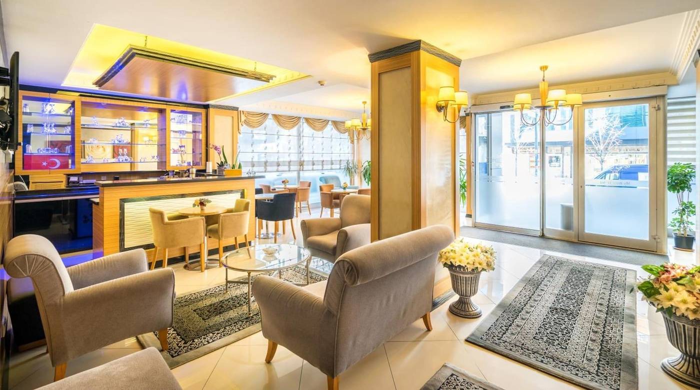 My-Rose-Hotel-Lobby-12