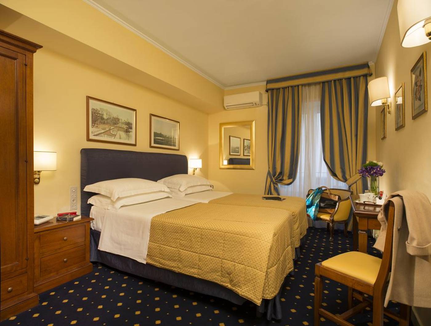 Hotel-Napoleon-Room-13