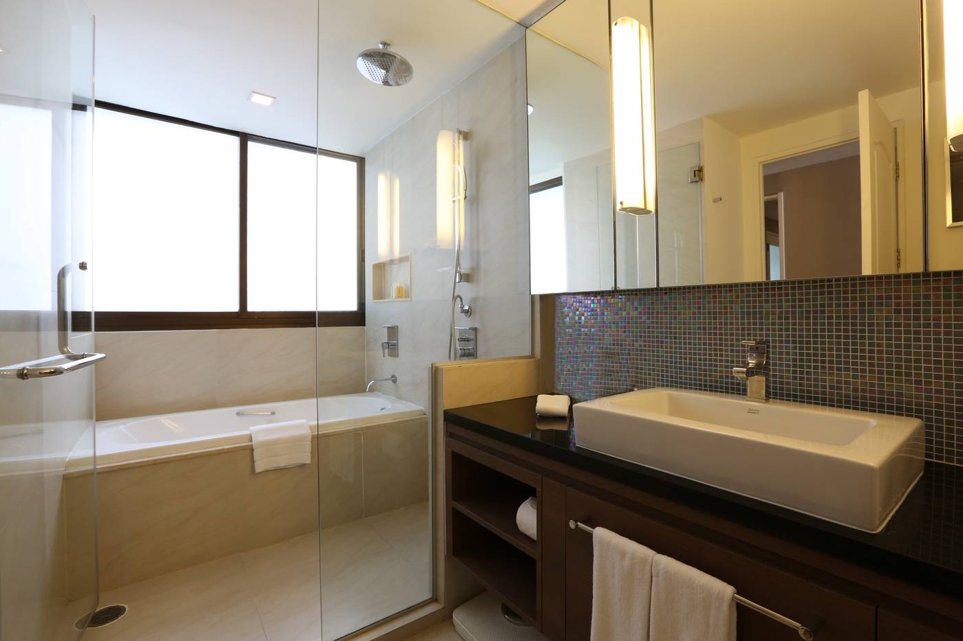 Bangna Pride Hotel & Residence-Thailand-BANGKOK-Room-9