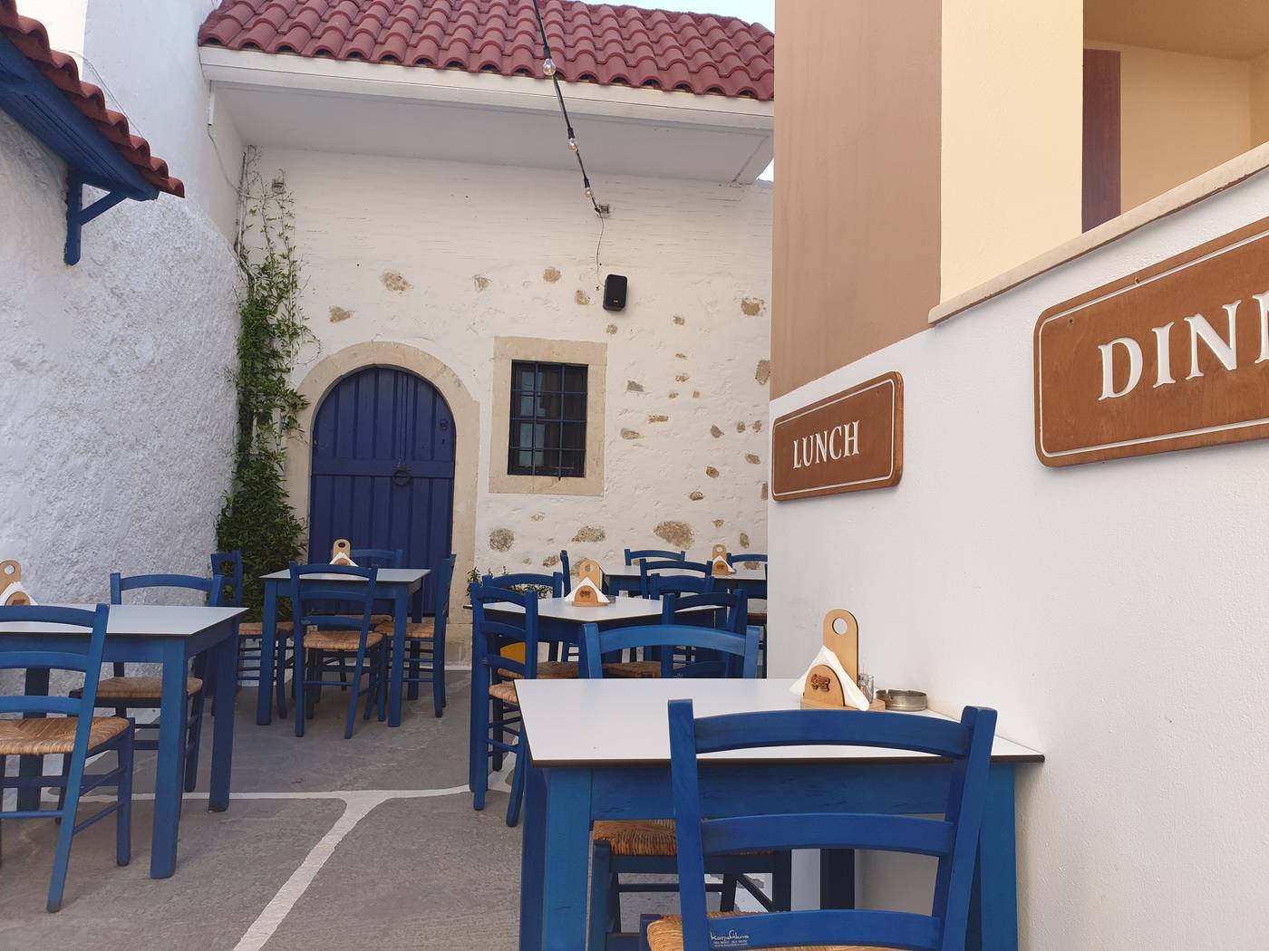 Korifi-Suites-Art-Hotel-Restaurant-14