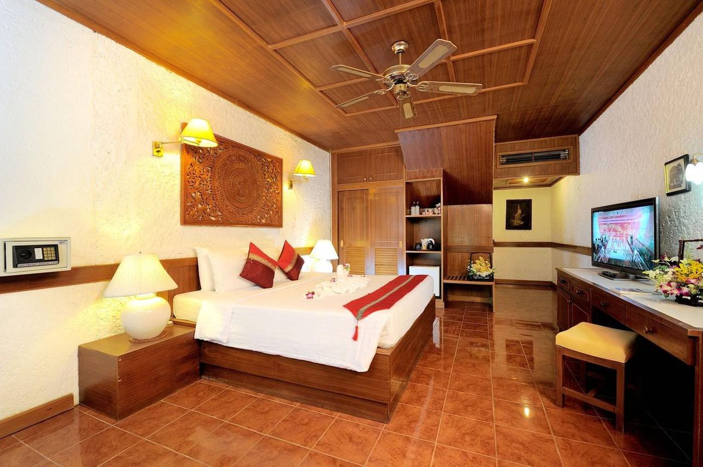 Tropica-Bungalow-Hotel-Room-37