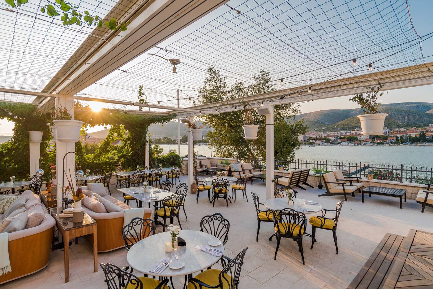 Brown-Beach-House-hotel---spa-Restaurant-15