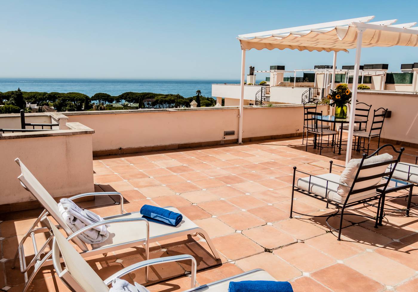 Guadalpin-Suit-Room-63