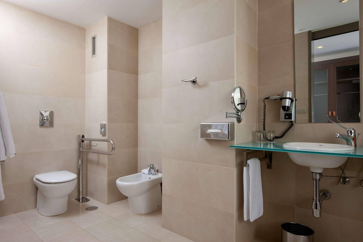 NH-Alicante-Room-45