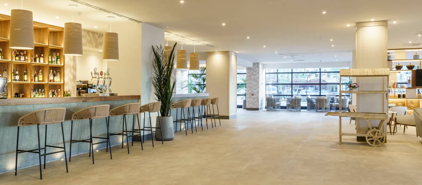 Ilunion-Fuengirola-Bar-37