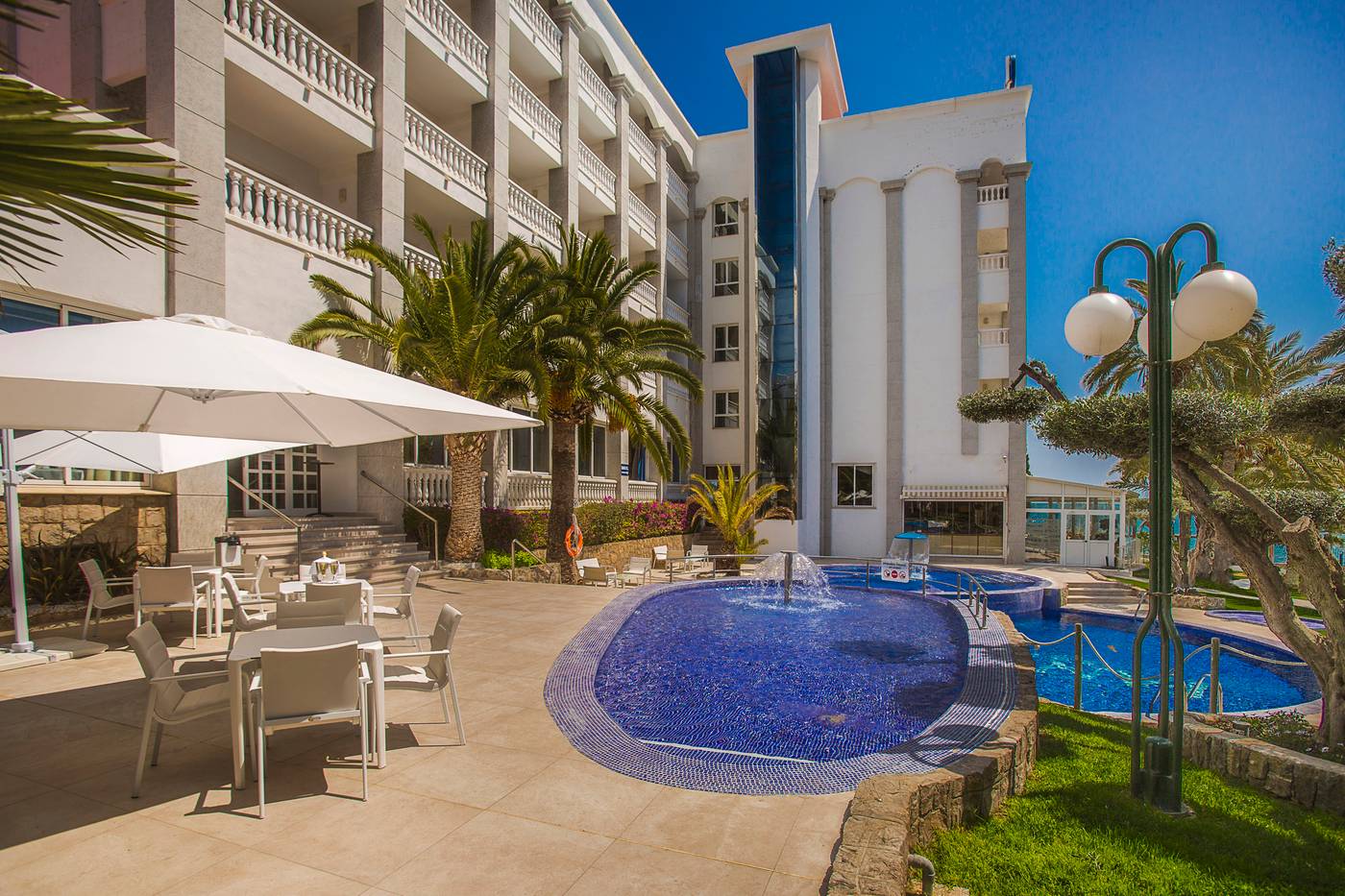 Gran-Hotel-Las-Fuentes-Pool-3