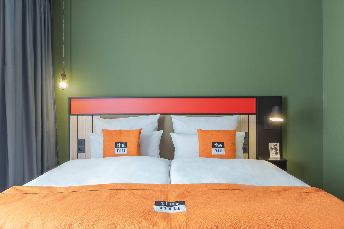 Holiday-Inn---The-Niu--Amity-Potsdam-Room-24