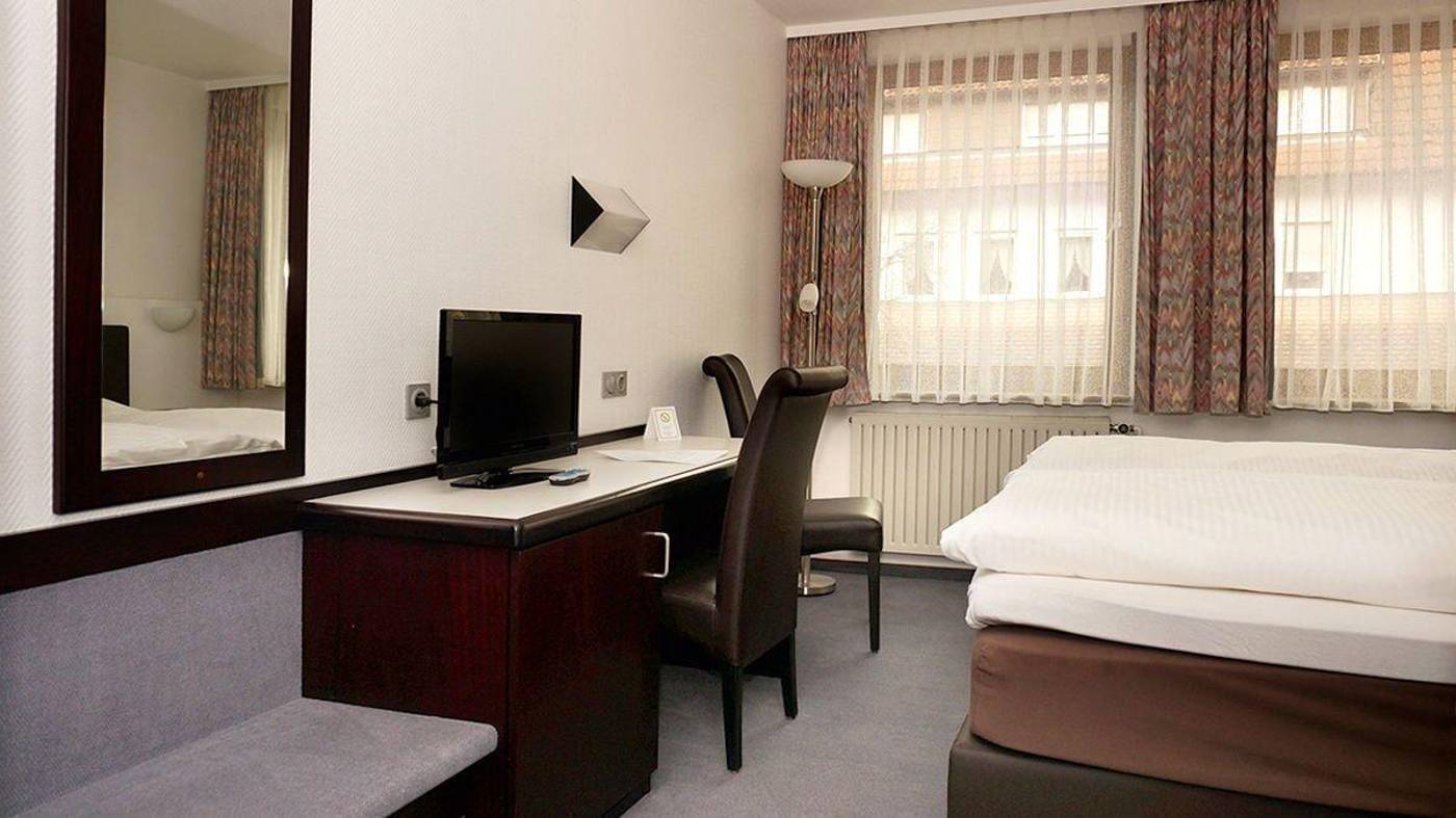 Hotel Gasthof Traube-Germany-KERNEN-Room-7