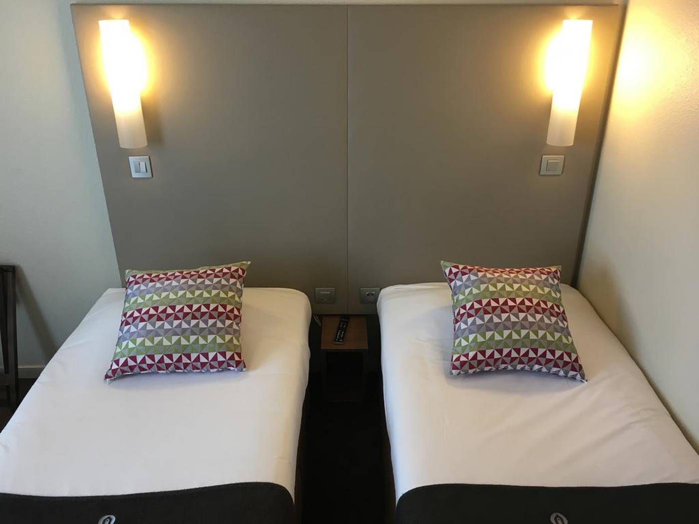 CAMPANILE-MARNE-LA-VALLEE--------Bussy-Saint-Georges-Room-16