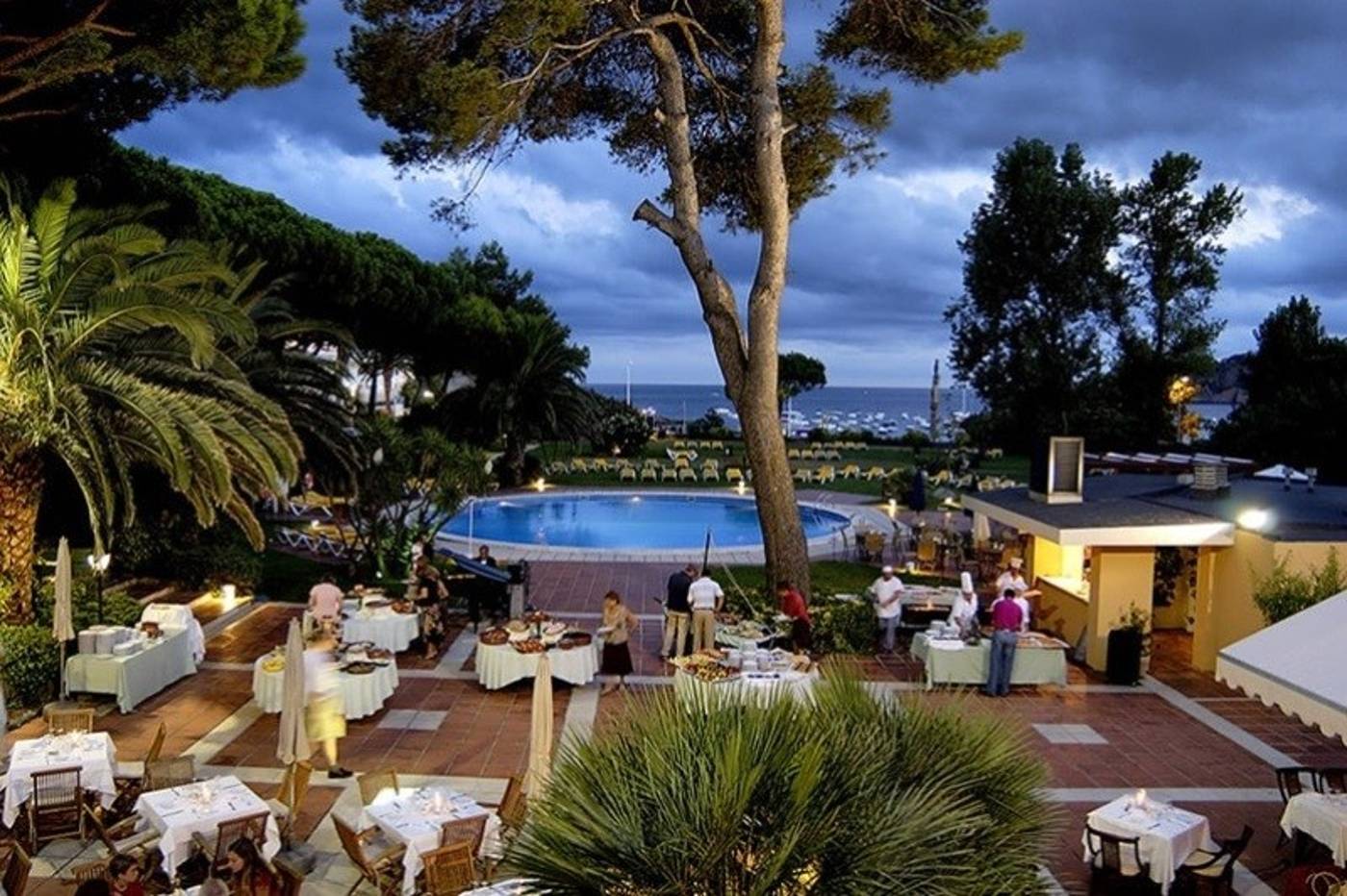 S-Agaro-Restaurant-15