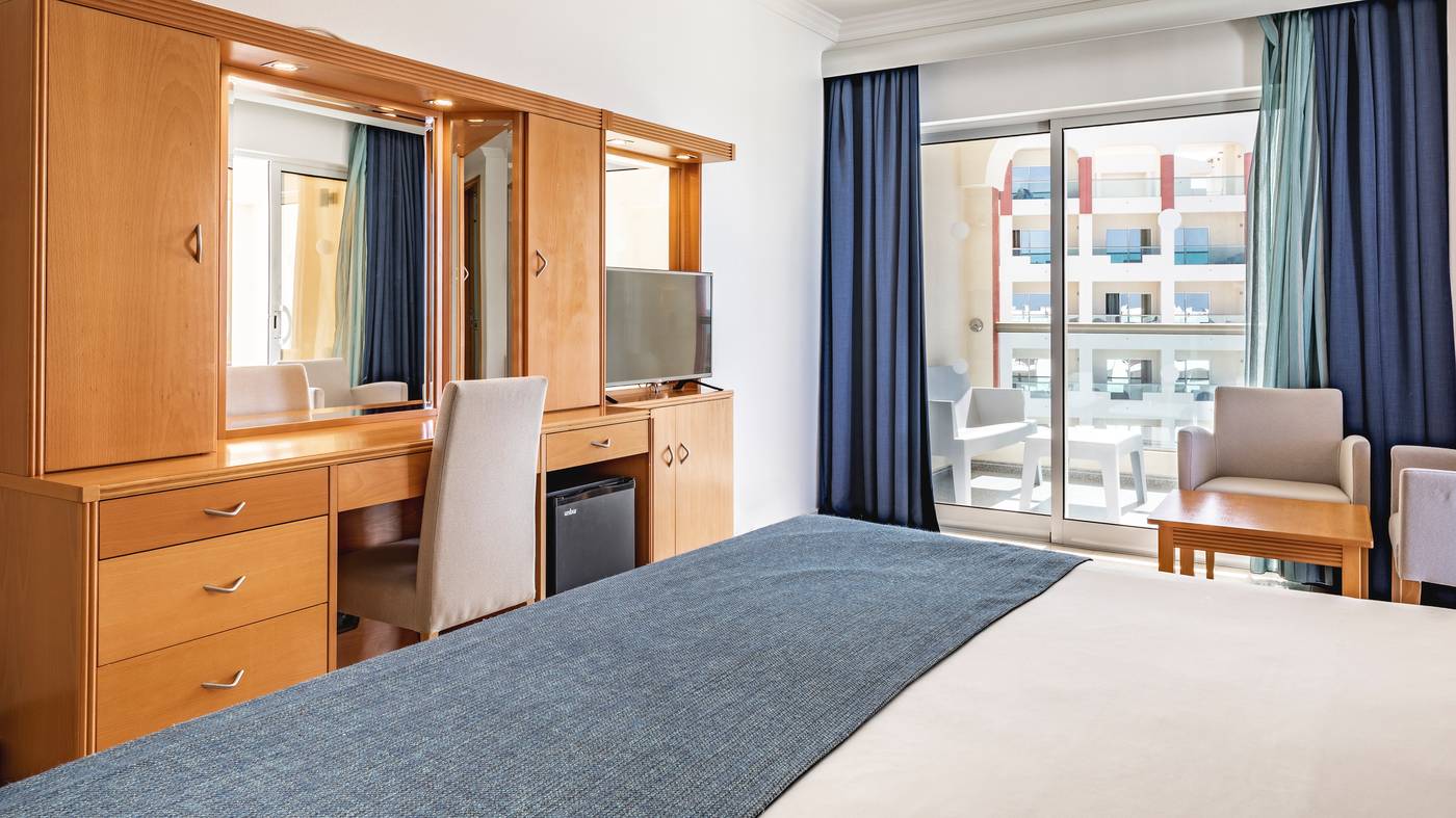 Ukino-Palmeiras-Village-Family-Resort-Room-28