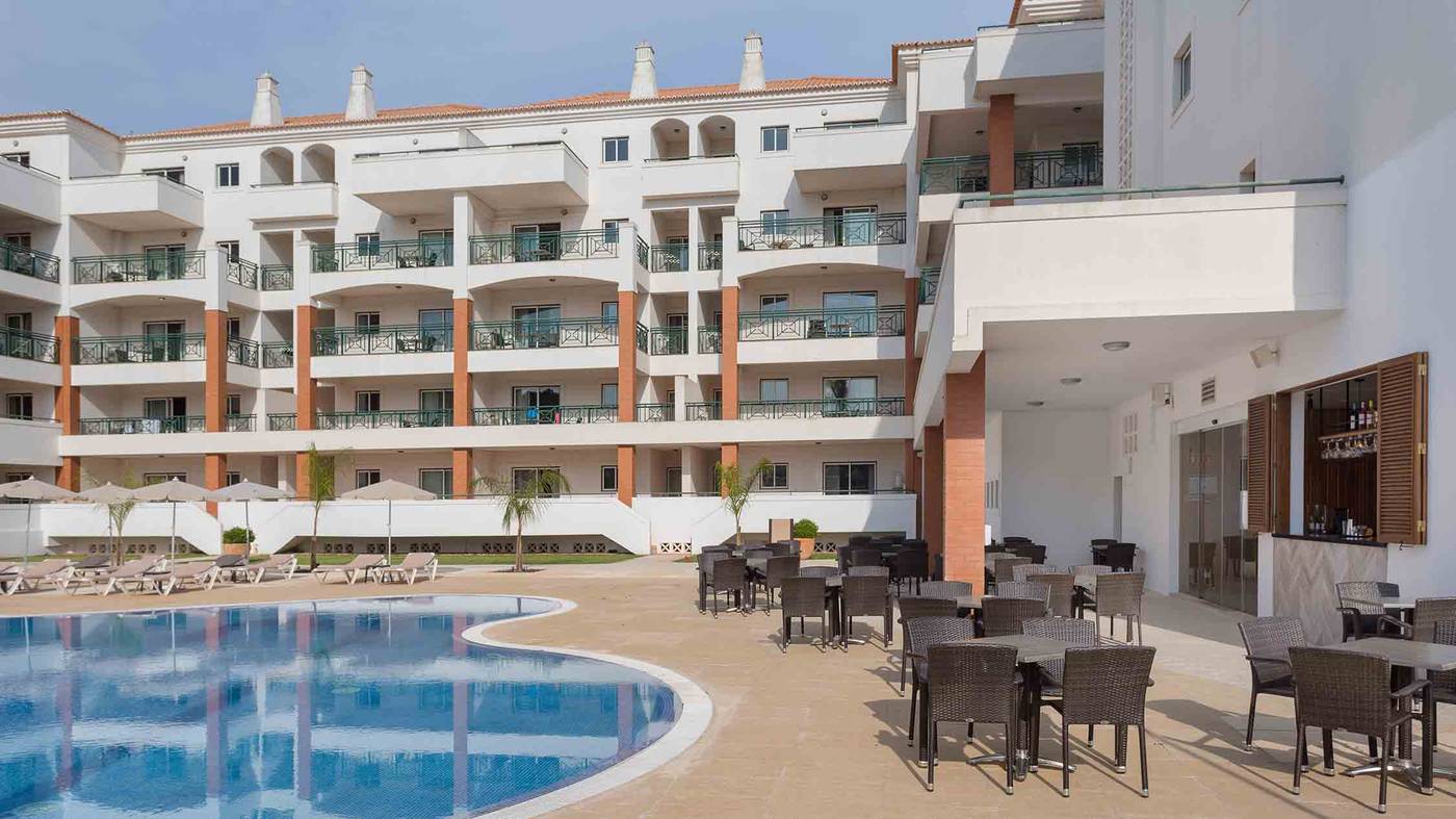 AP-Victoria-Sports---Beach-Terrace-5