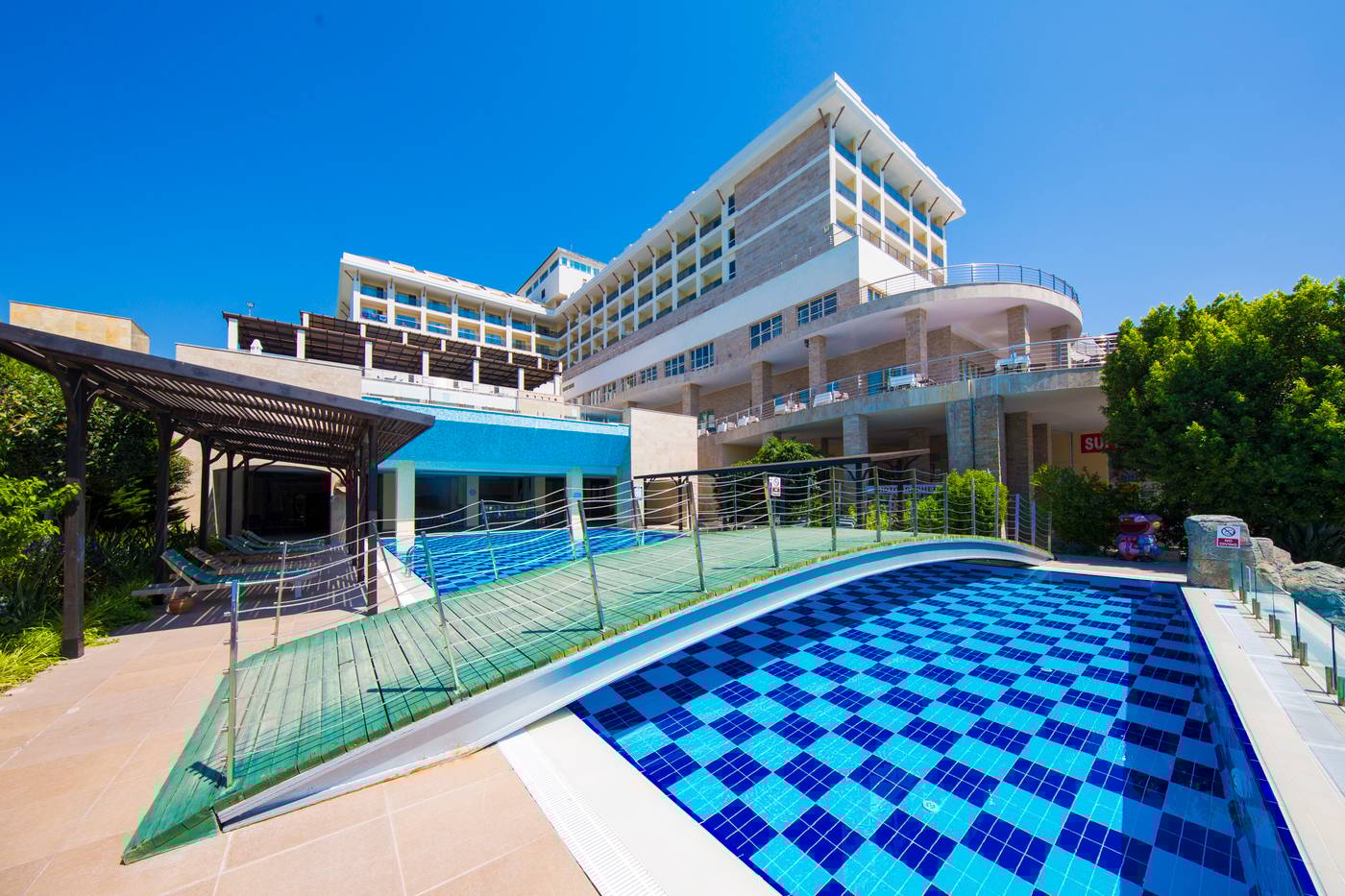 Horus-Paradise-Luxury-Resort-Pool-10