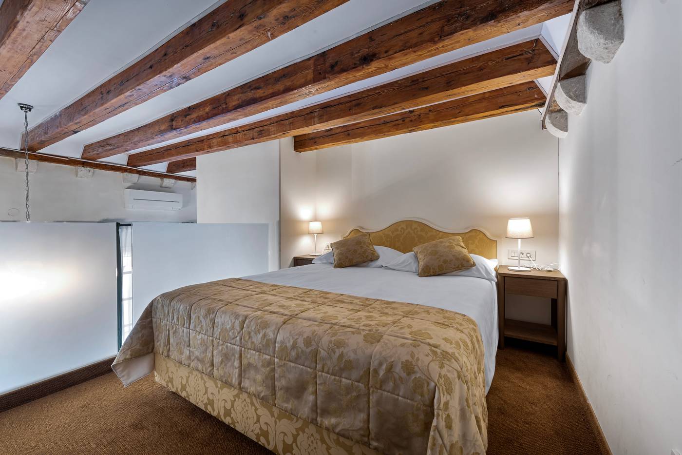 Palmotta-Palace-Room-23