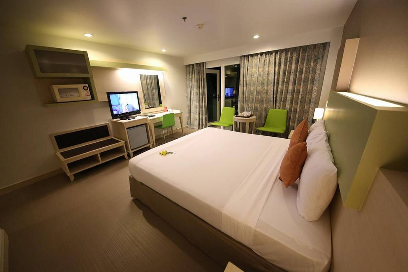 Sunshine Vista-Thailand-PATTAYA-Room-8