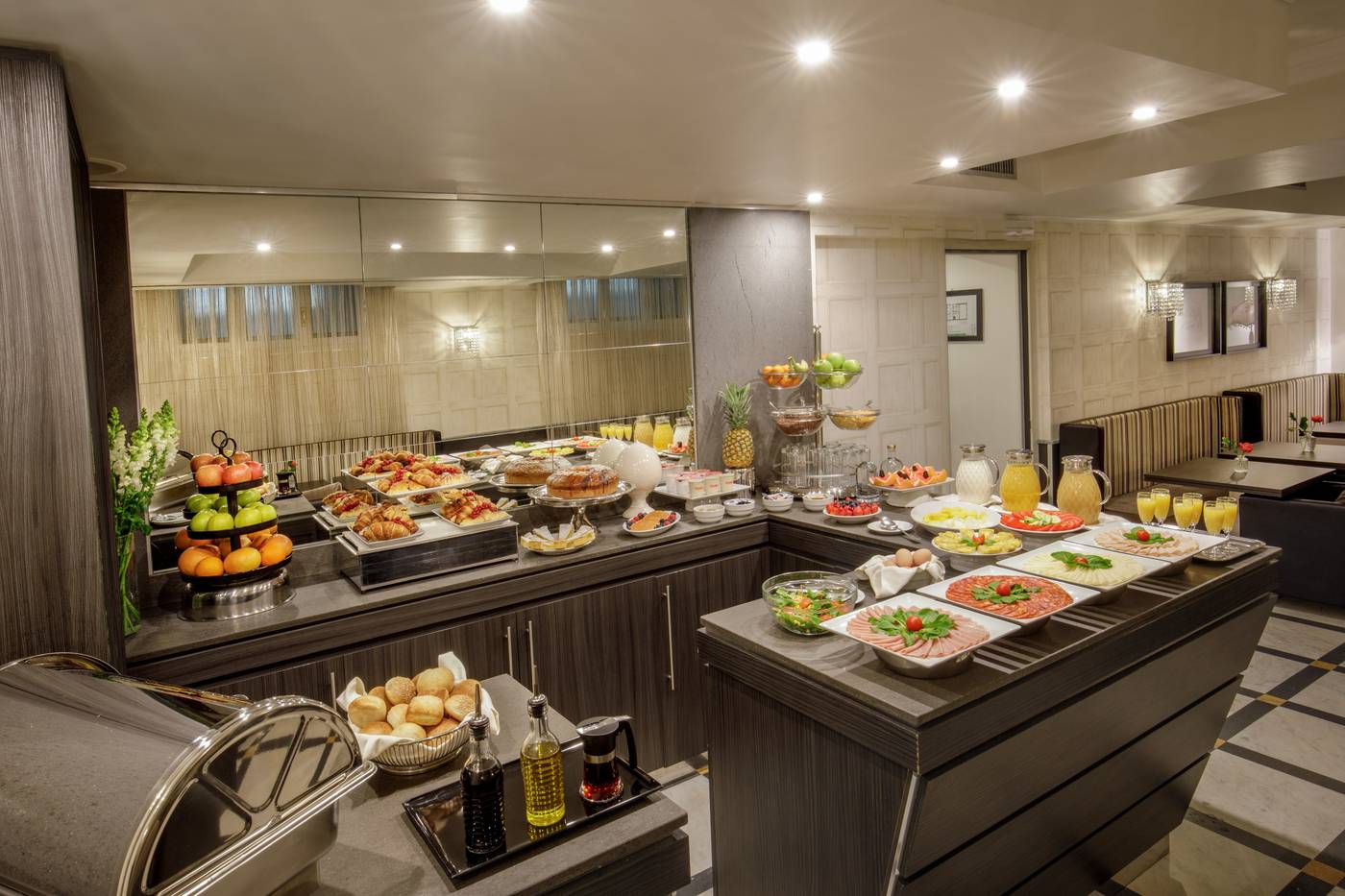 Royal-Court-Restaurant-53