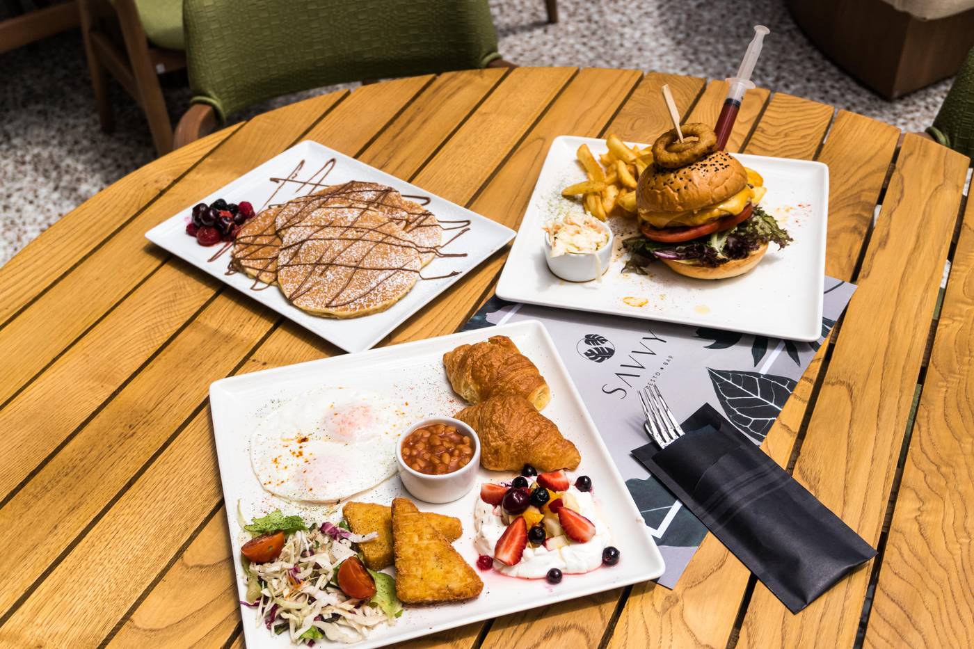 Canadian-Hotel-Restaurant-16