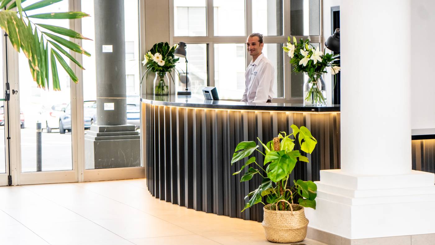 Coral-Cotillo-Beach-Lobby-56