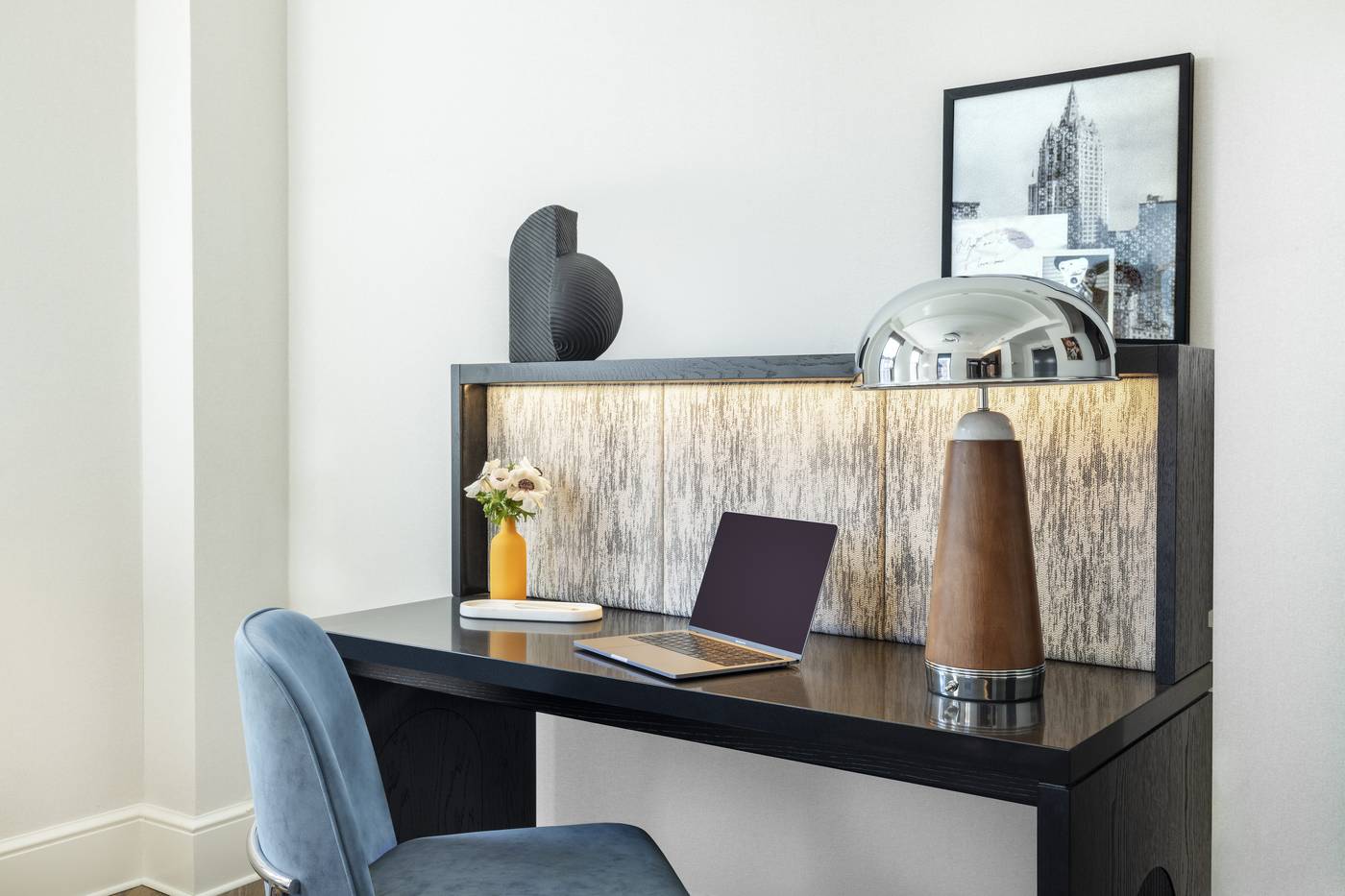 The-Benjamin-Royal-Sonesta-Hotel-Room-6