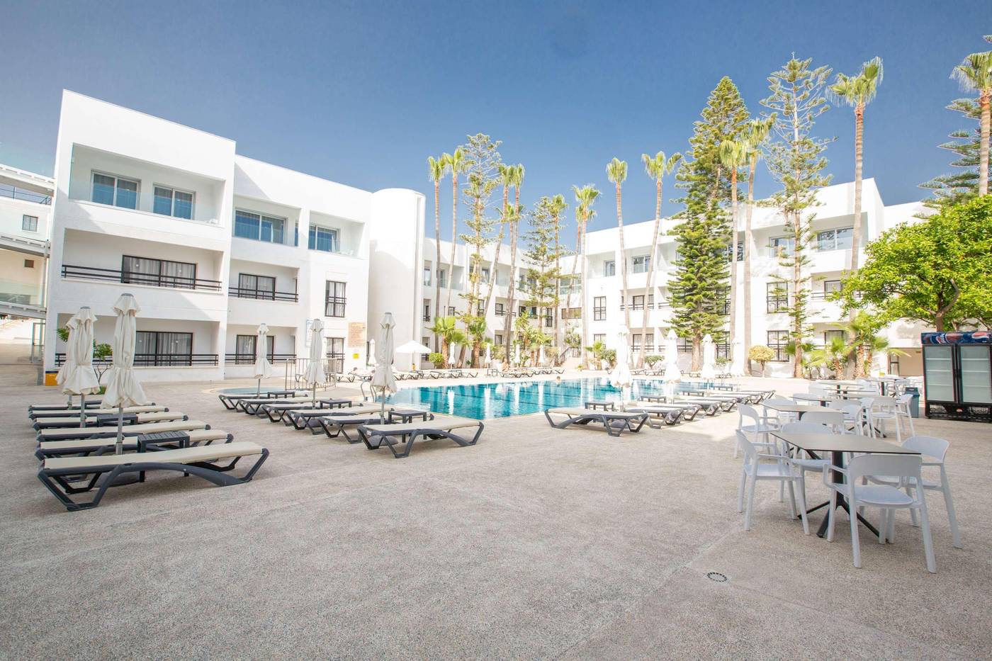 Anthea-Apartments-Cyprus-Pool-12