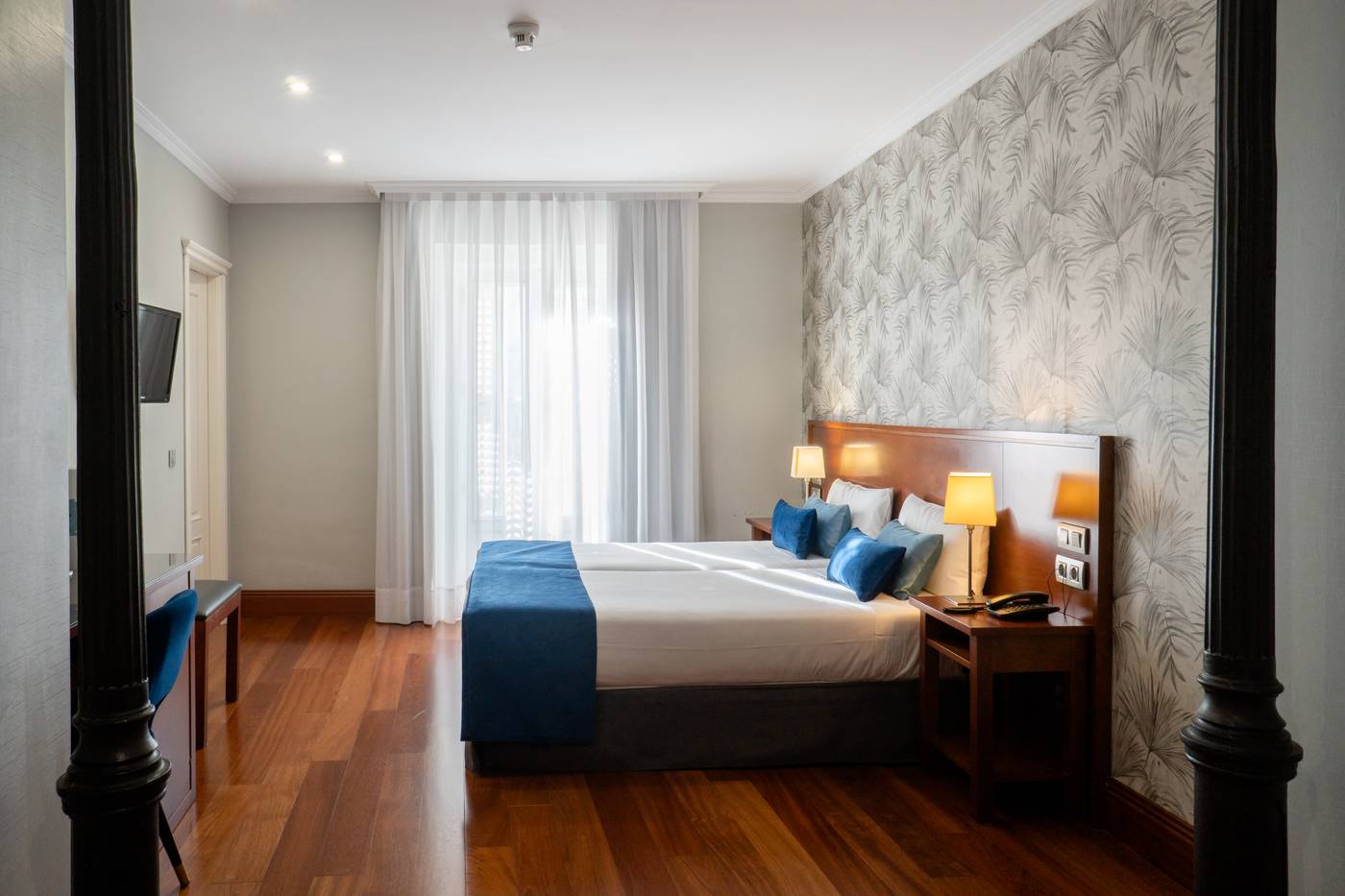 Lusso-Hotel-Infantas-Room-24