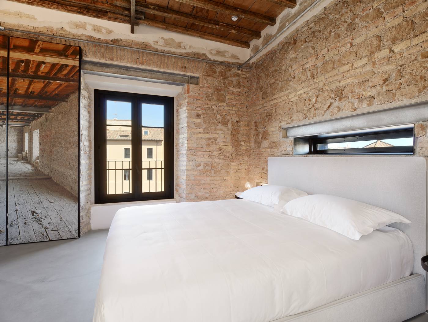 Rhinoceros-Roma-Room-18