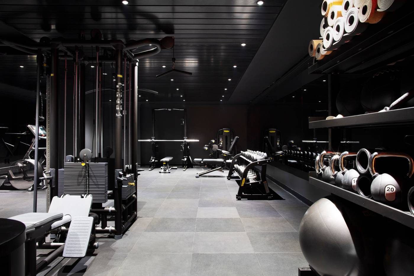 Fouquet-s-New-York-Sports-and-Entertainment-39