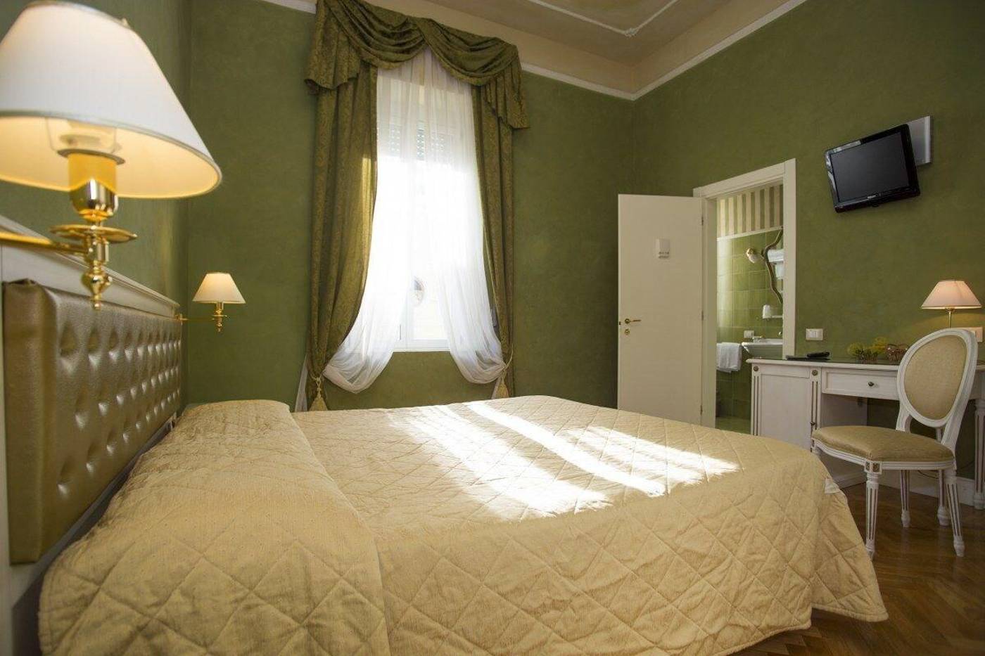 Hotel-Gennarino-Room-28