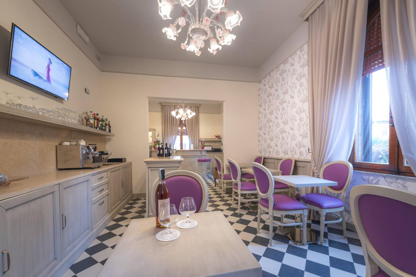 Villa-Elda-Boutique-Hotel-Bar-12