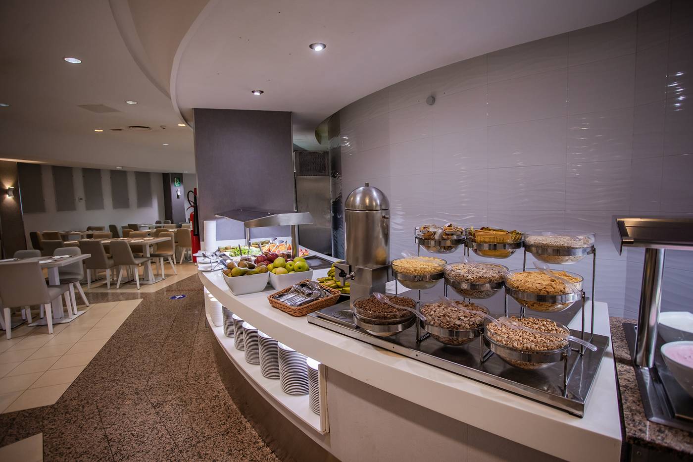 Servatur-Waikiki-Restaurant-49