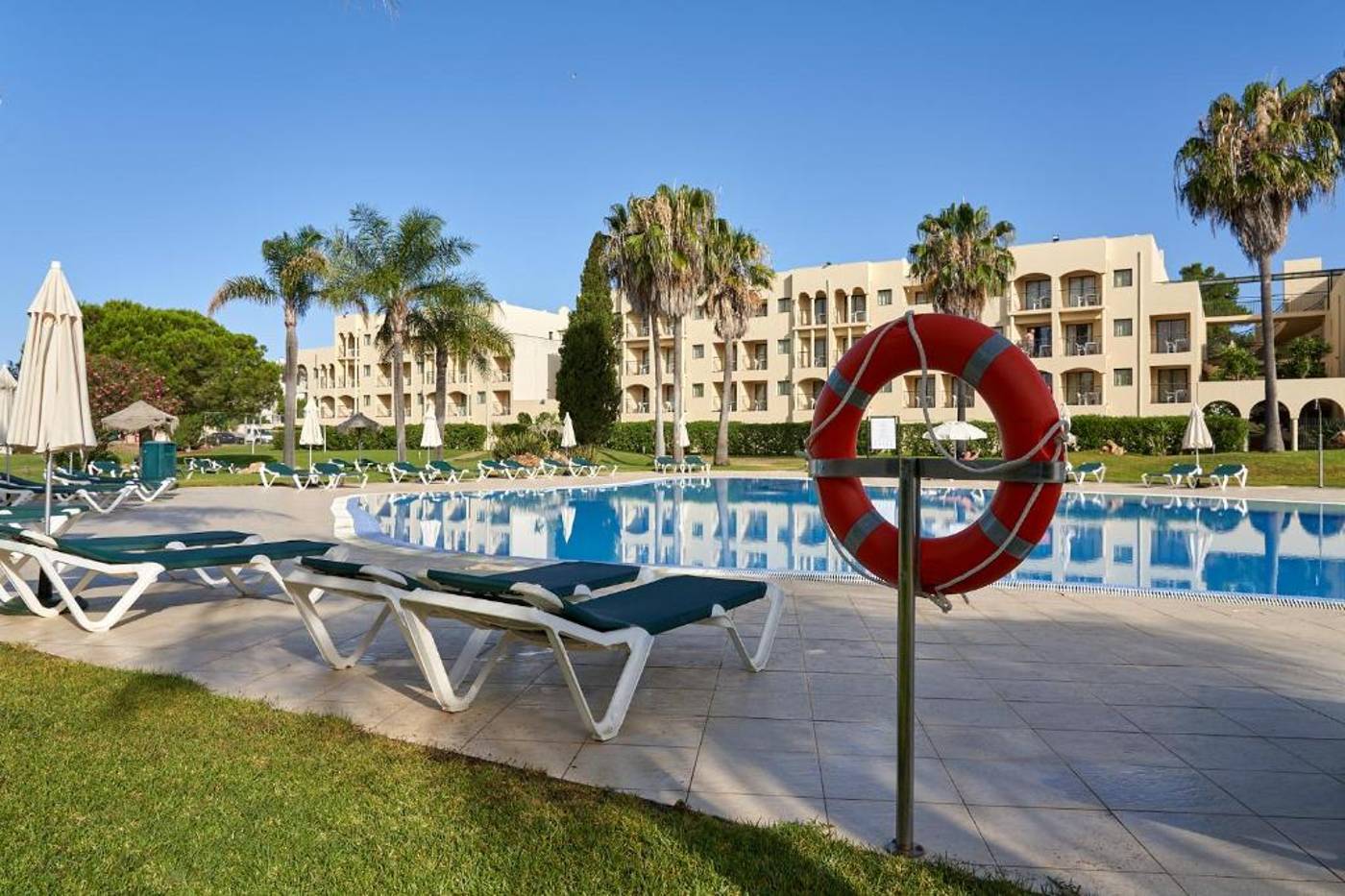 The-Navigator---Palm-Oasis-Alvor-Pool-8