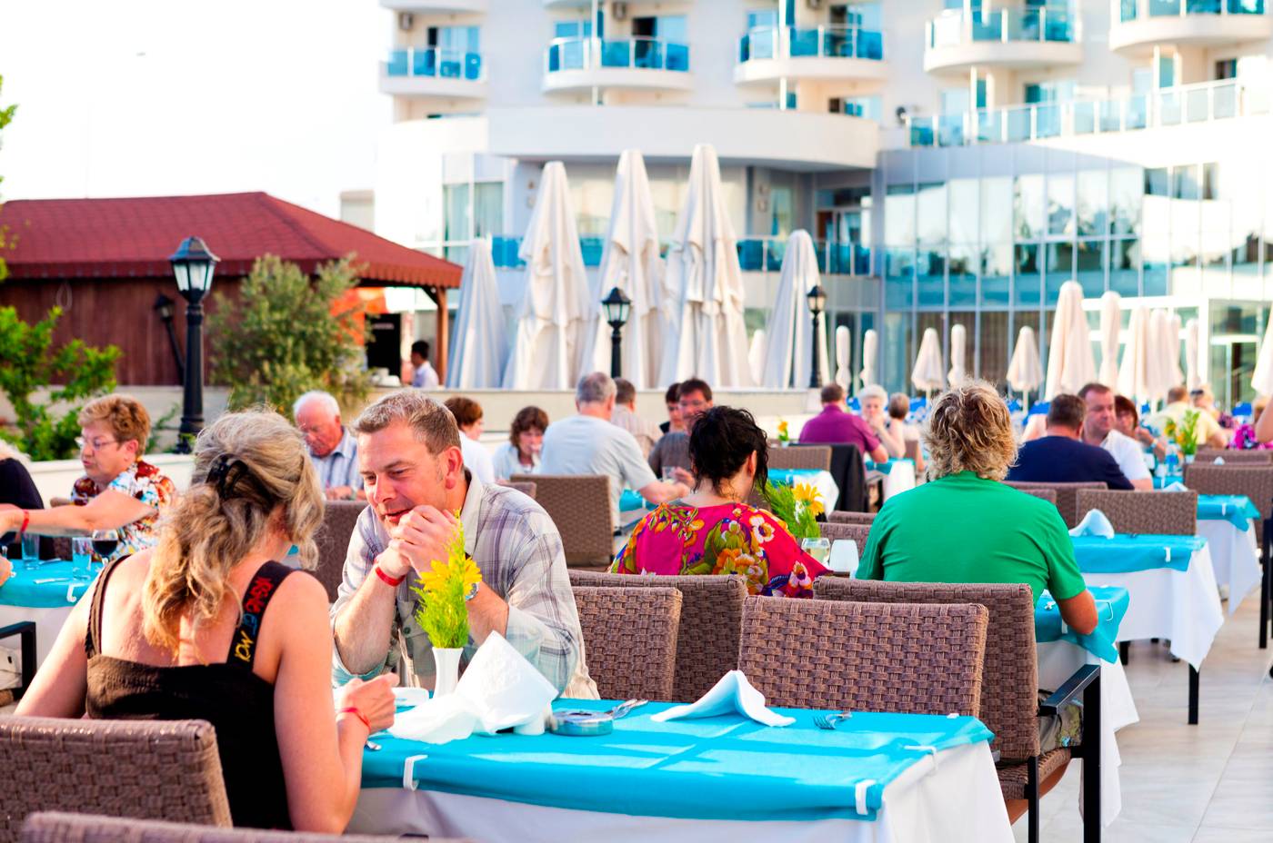 Narcia-Resort-Side-Restaurant-12