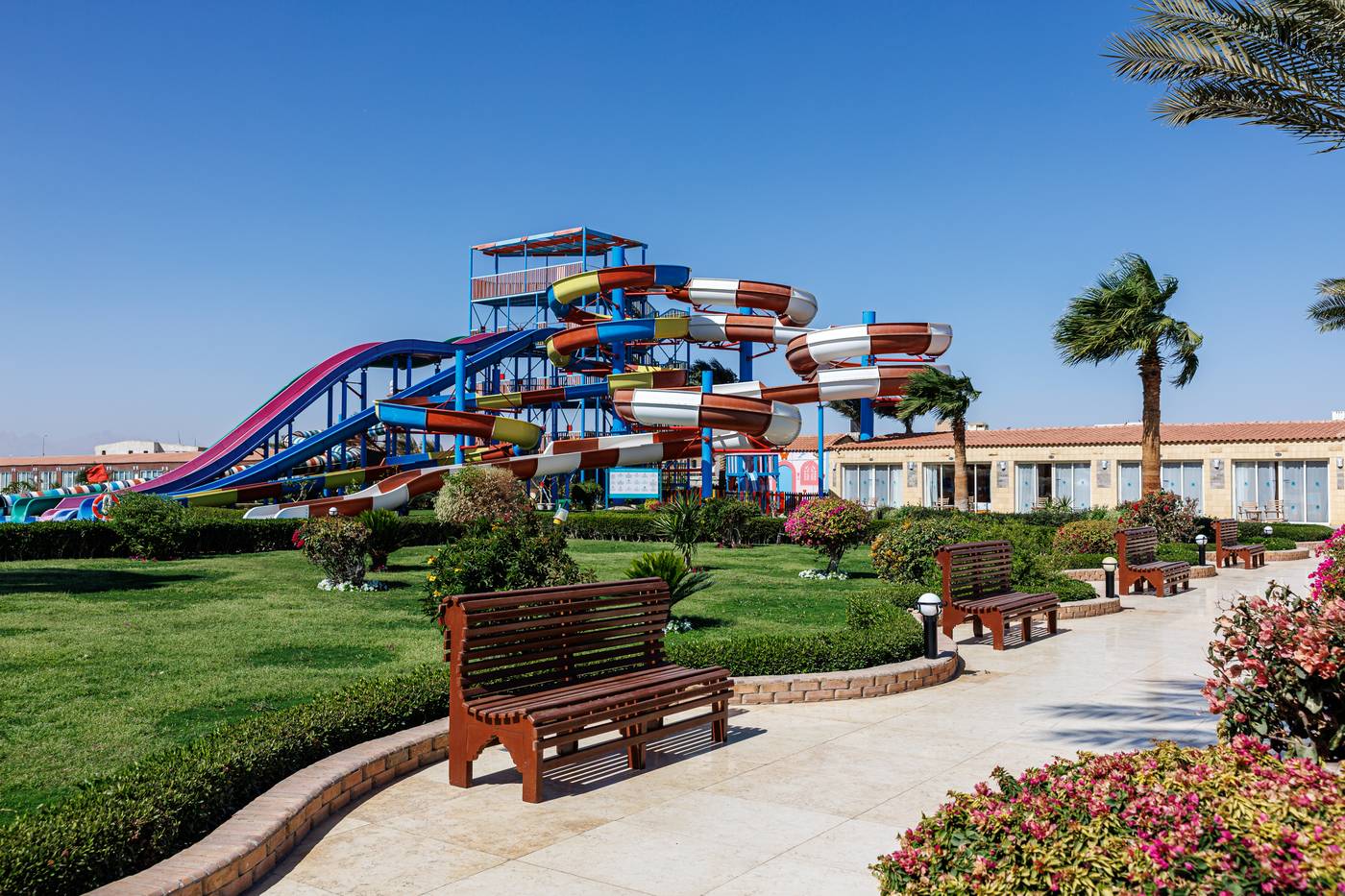 SUNRISE Solara Aqua Park 25.09