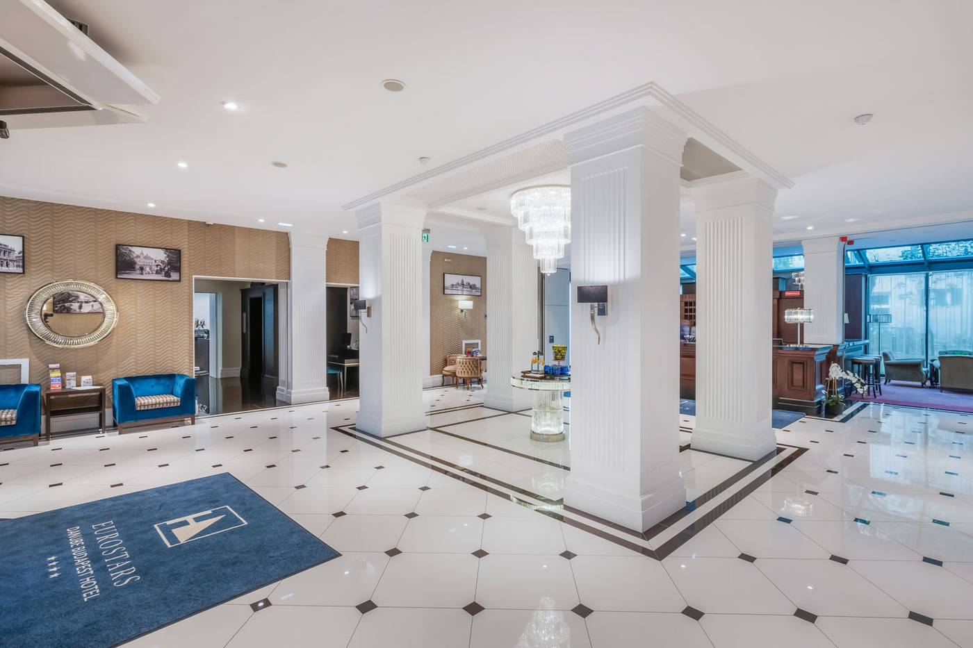 Eurostars-Danube-Budapest-Lobby-12