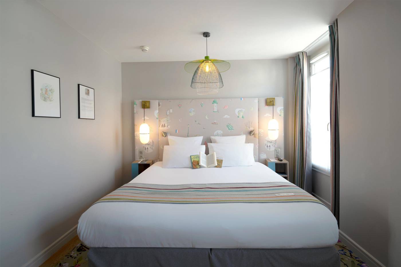 Hotel-Litteraire-Marcel-Ayme--BW-Premier-Collectio-Room-27