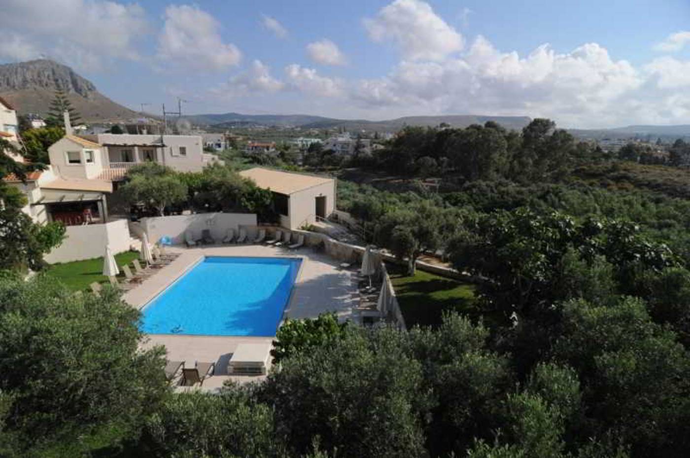 Ourania-Apartments-Pool-8