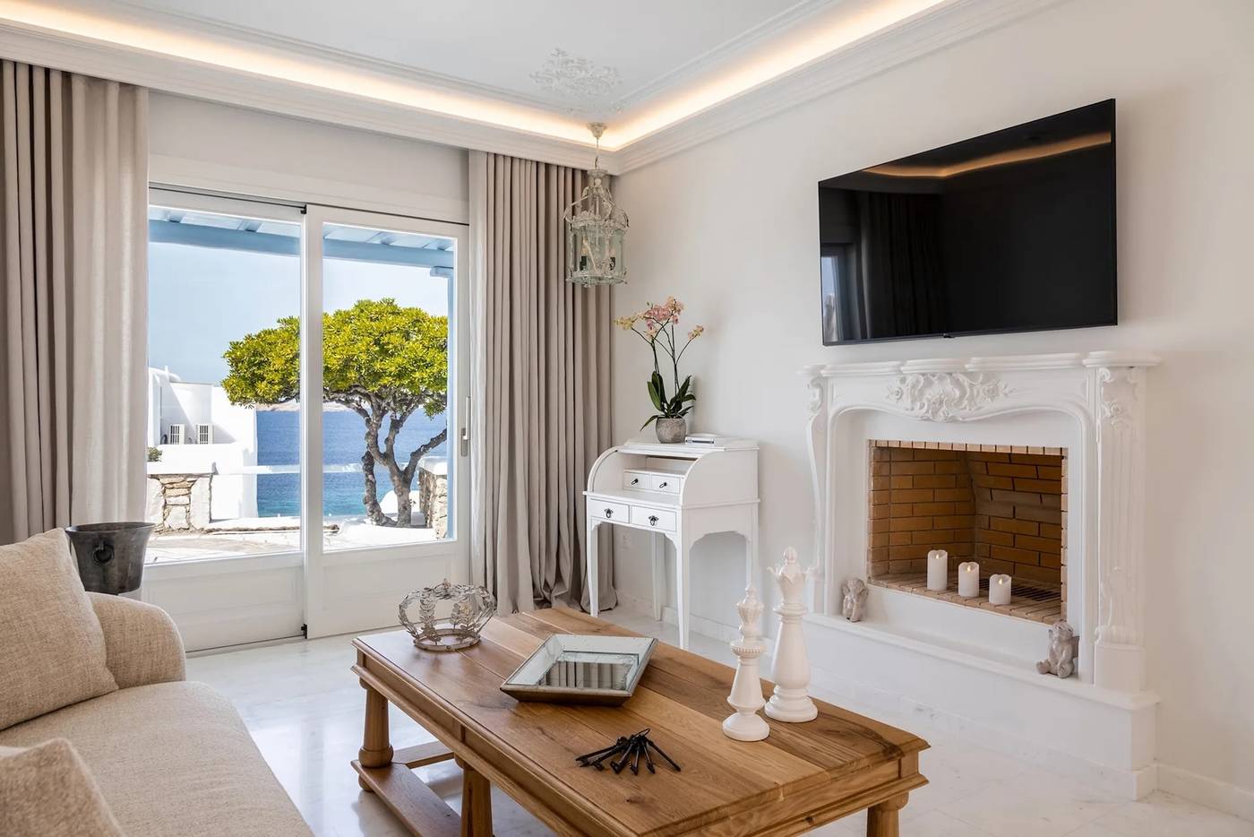 Saint-John-Hotel-Villas---Spa-Room-55