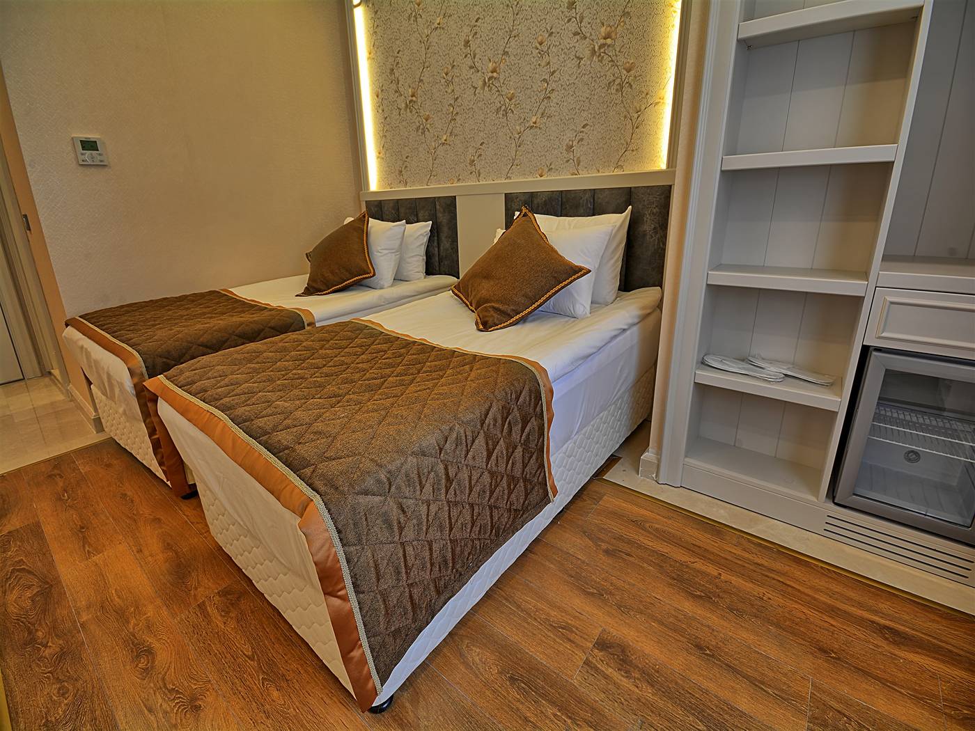 Samir-Deluxe-Hotel-Room-2