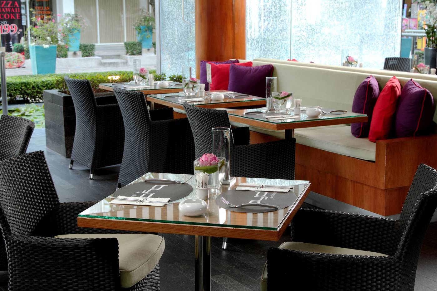 Bydlofts-Boutique-Hotel---Serviced-Apartments-Restaurant-28