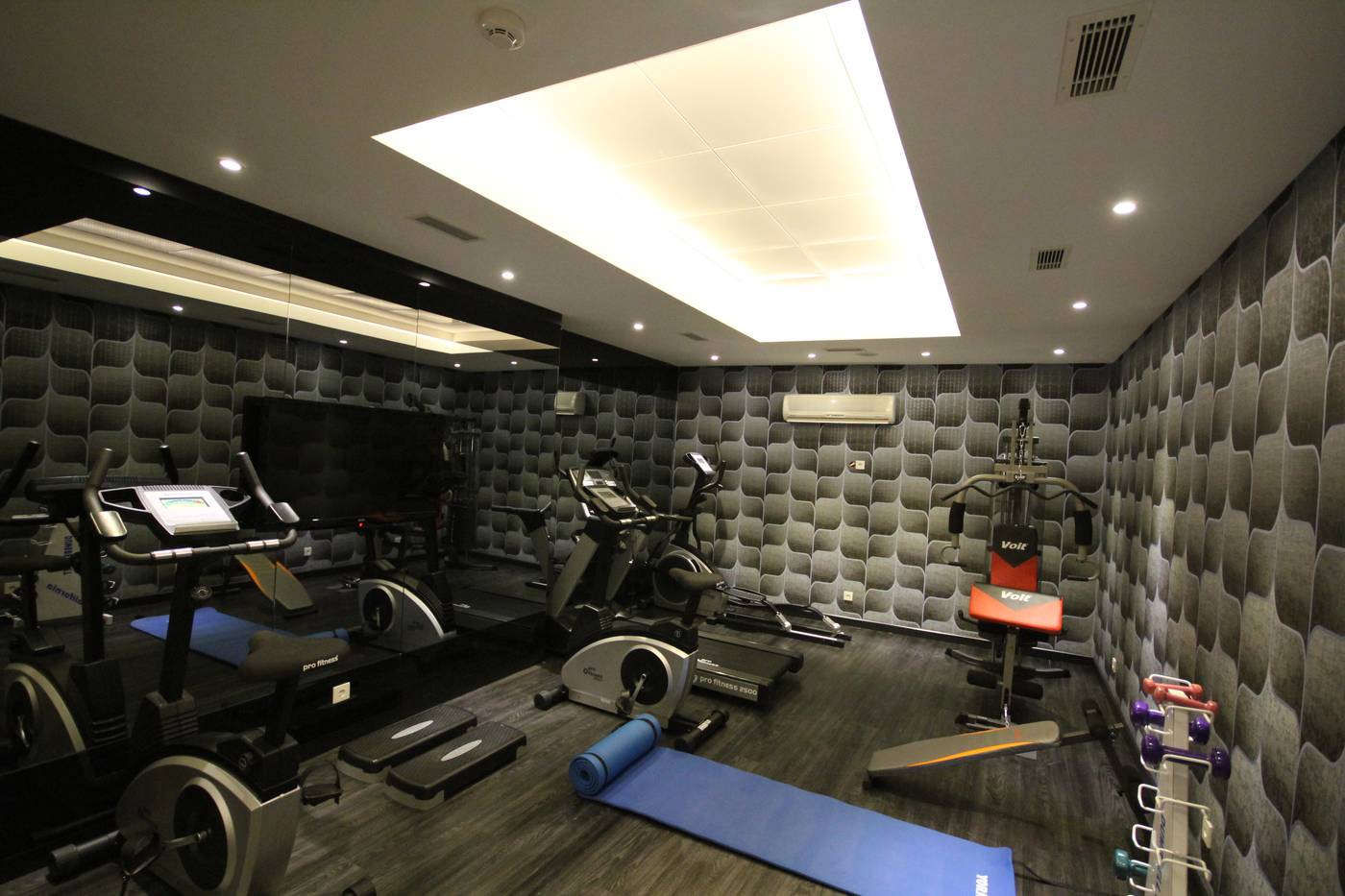 Grand-Washington-Hotel-Sports-and-Entertainment-59