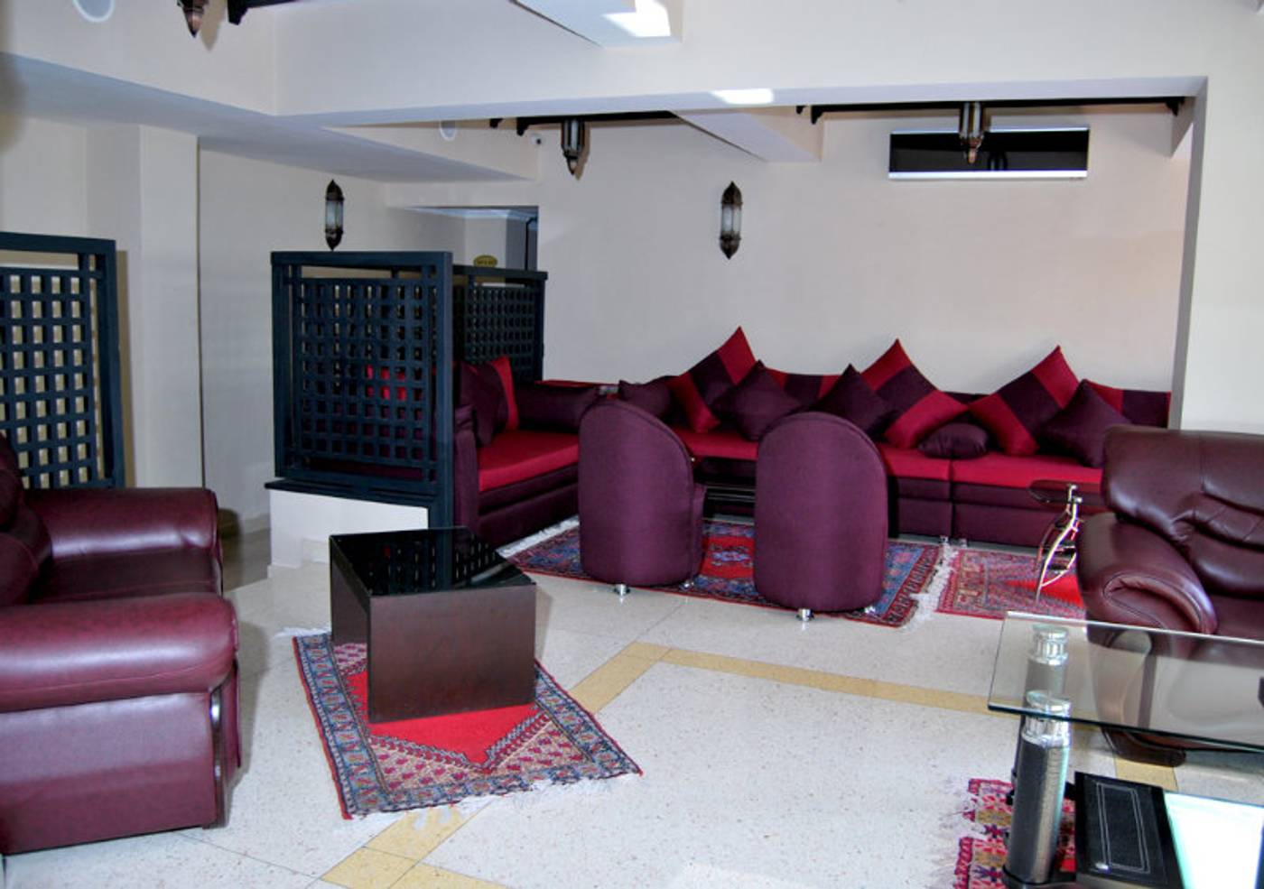 Suite-Hotel-Tilila-Lobby-32