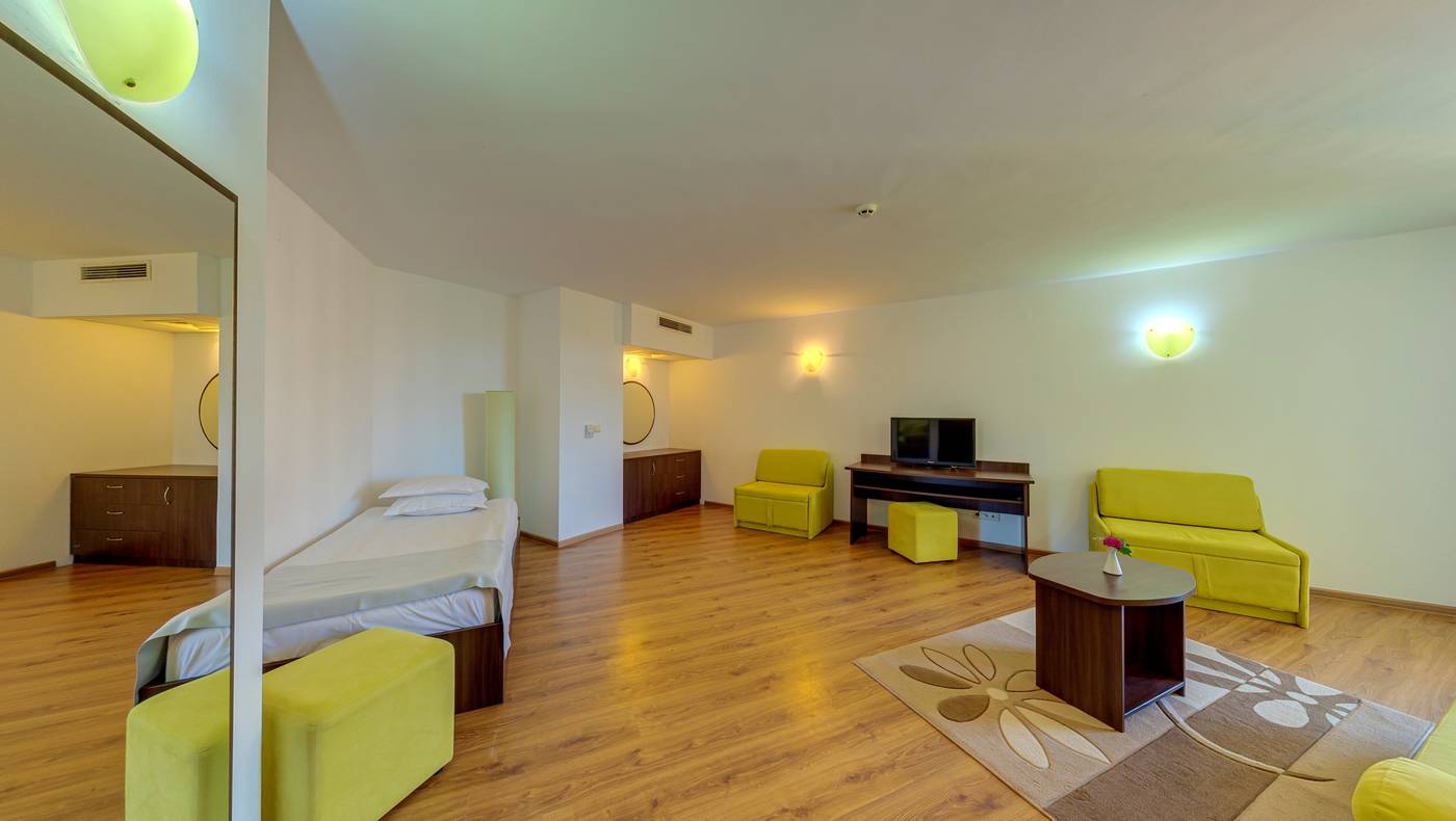 Smartline-Madara-Room-18